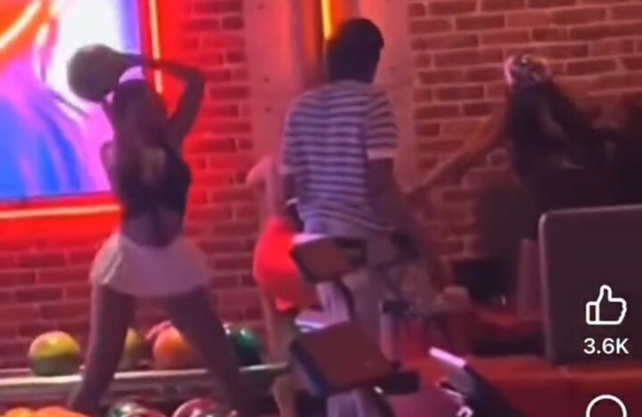 Mujer recibe un golpe con bola de boliche y queda inconsciente (VIDEO)