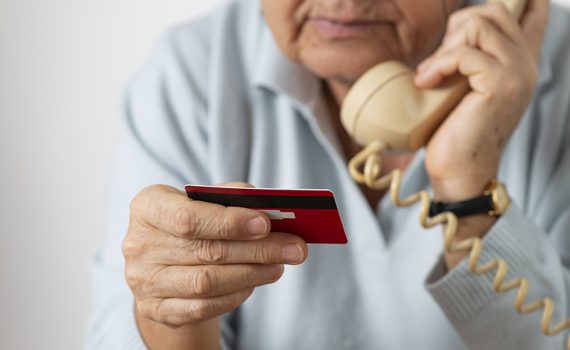 Secretaría del Bienestar advierte sobre estafas en WhatsApp a beneficiarios de pensiones