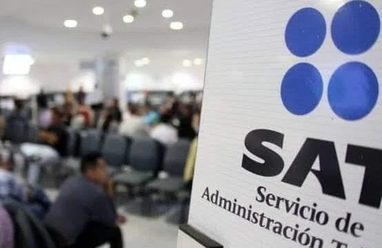 Préstamos de familiares o amigos: lo que debes saber para cumplir con el SAT