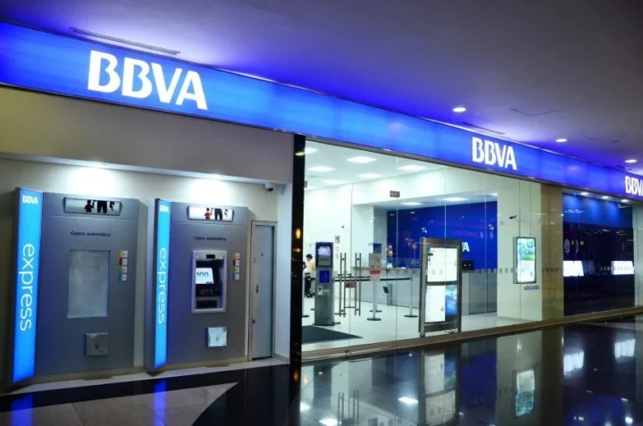 BBVA elimina para siempre el cobro de anualidad en estas tarjetas