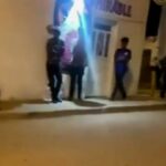 Jalisco: Tesorera de Juanacatlán usa arma de fuego para dispersar riña