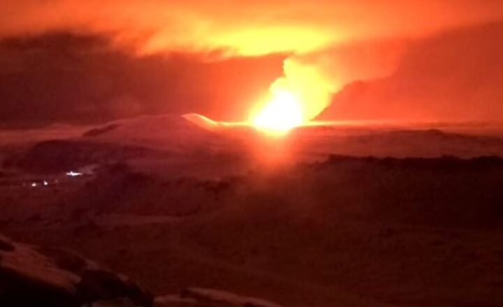 Volcán de Islandia entra en erupción tras semanas de actividad sísmica