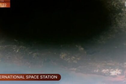 Así fue como se vió el eclipse solar desde el espacio (VIDEO)
