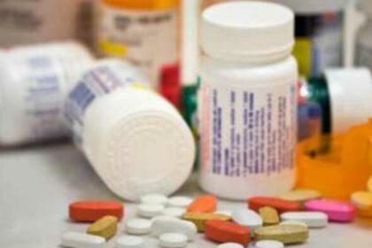 Cofepris alerta sobre venta de medicamentos por distribuidores irregulares