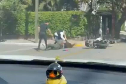 Captan en video pelea entre policía y dos mujeres en Guadalajara