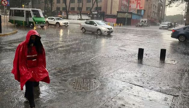 Nueva tormenta tropical podría golpear a México en los próximos días, alerta Conagua