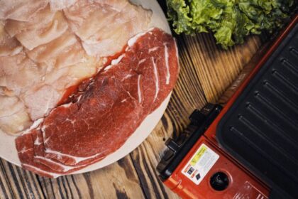 Estudio revela riesgos cardíacos asociados con el consumo regular de carne roja