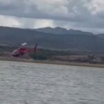 Helicóptero se desploma en la presa Chihuahua durante labores de recolección de agua