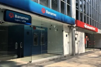 ¿Abrirán los bancos durante el Día de Muertos?