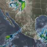 Nadine se debilita a depresión tropical: continúa afectando al sureste mexicano