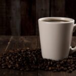 ¿A qué hora deberías dejar de tomar café para evitar problemas de sueño?