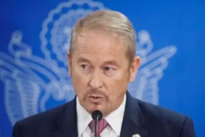 Embajador de EE. UU. reitera compromiso contra cárteles tras nuevas sanciones