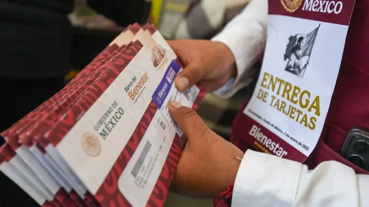 No es necesario activar la tarjeta del programa Mujeres Bienestar, confirma la Secretaría