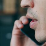 Estafas con voz clonada: cómo detectarlas y protegerte del fraude con inteligencia artificial