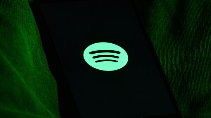 Alertan en México por mensajes falsos de Spotify que buscan robar datos